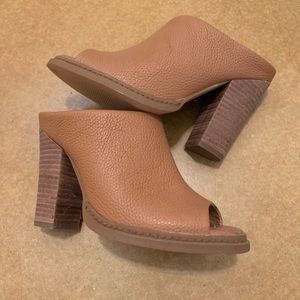 Cognac colored mules